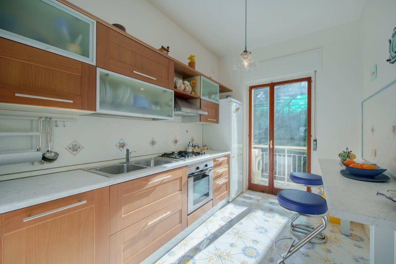 Aranci 77 Sorrento Apartment Bagian luar foto